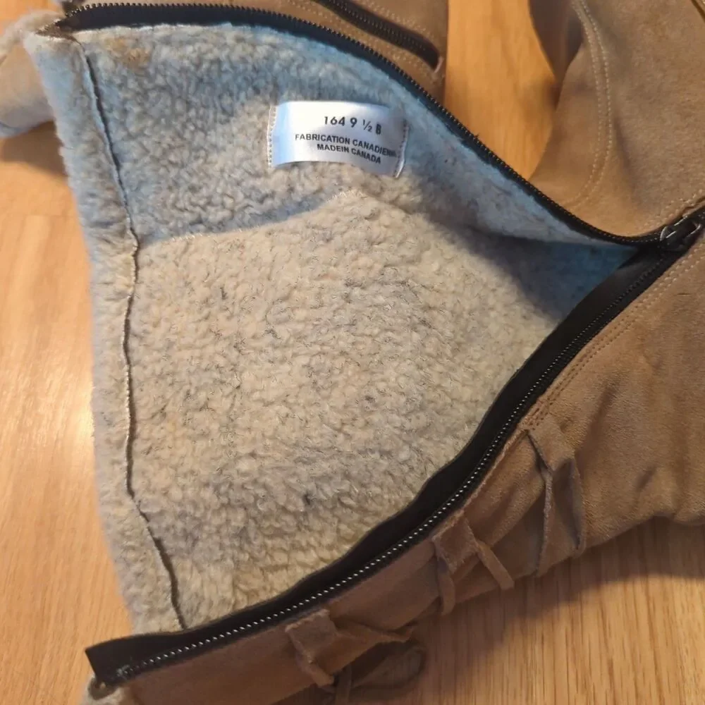 Bastien Industries Tall Moccasin Boots Womens 9.5B Tan Beige Leather Shearling